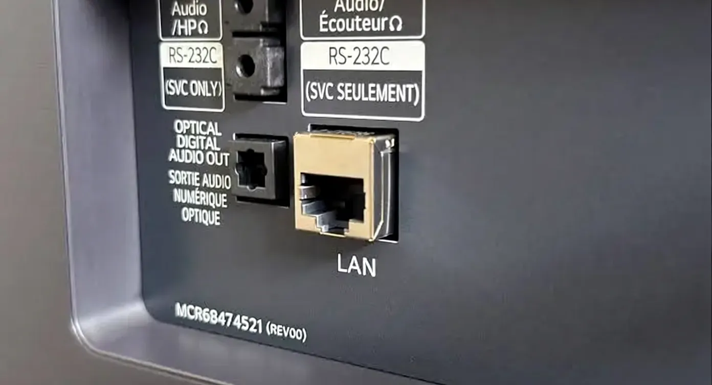 اضافه کردن یک کارت شبکه USB به کامپیوتر یا لپتاپ و استفاده از کابل LAN چه مزایایی دارد؟