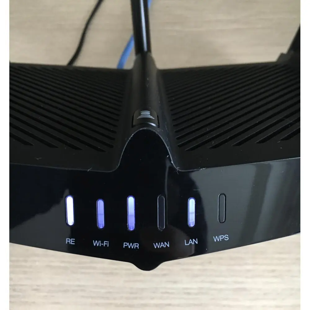 معنی چراغ‌های مودم چیست؟ راهنمای چراغ اینترنت و Wi-Fi و LAN و WPS